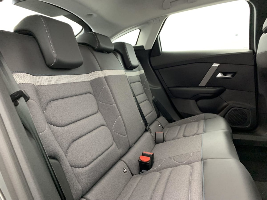 CITROEN C4 PureTech 130 BVM6 Plus - ref: 1-308007 - Photo 8