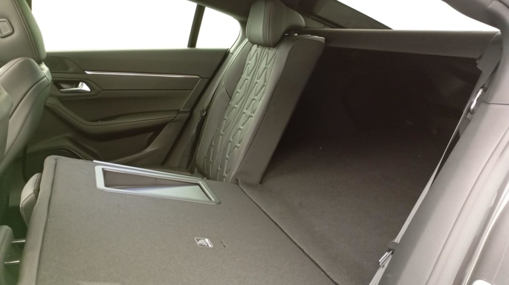 PEUGEOT 508 PureTech 130 ch S S EAT8 GT - ref: 1-310876 - Photo 10