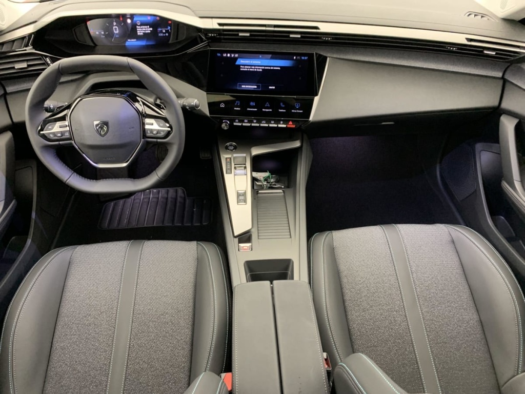 PEUGEOT 308 PureTech 130ch S S EAT8 Allure - ref: 1-313151 - Photo 10