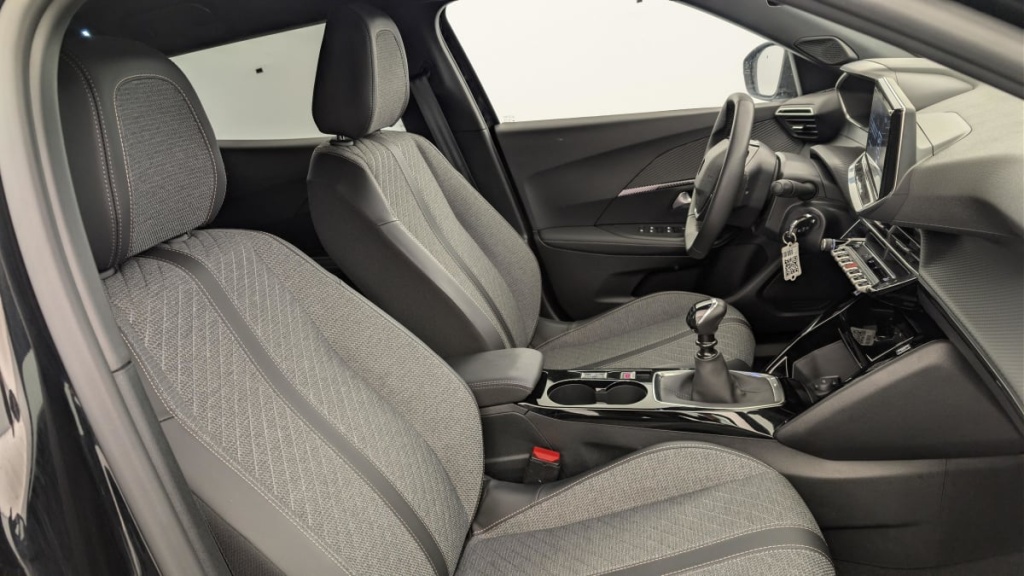 PEUGEOT 2008 PureTech 100 S S BVM6 Allure - ref: 1-313190 - Photo 9