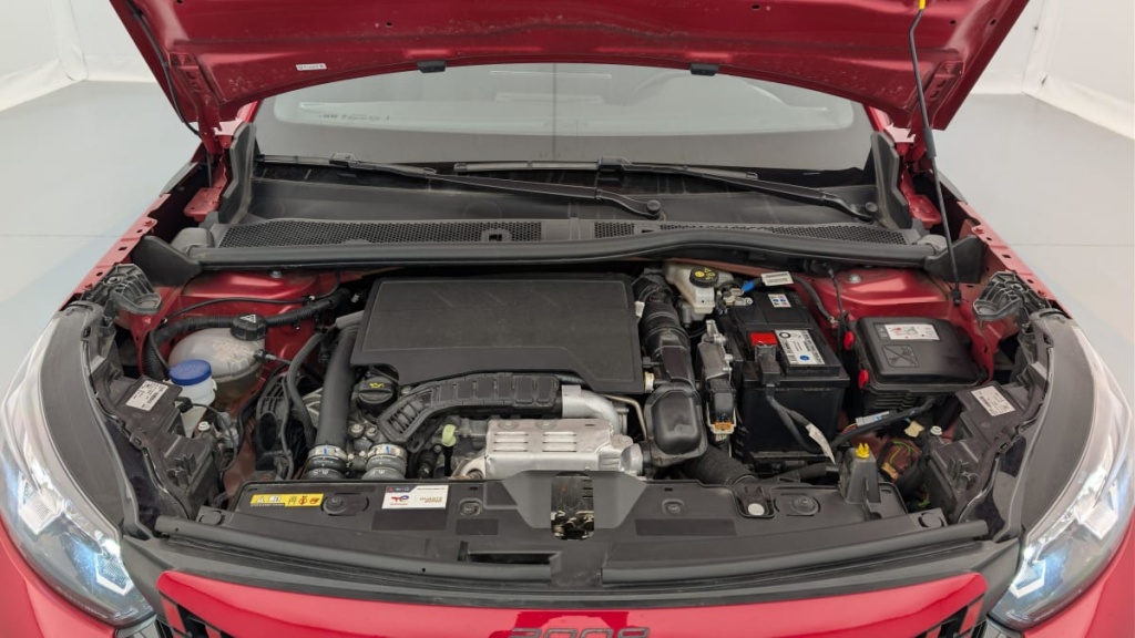 PEUGEOT 2008 PureTech 100 S S BVM6 Allure - ref: 1-313239 - Photo 20