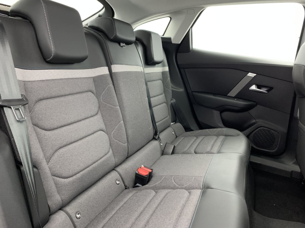 CITROEN C4 PureTech 130 EAT8 Plus - ref: 1-313711 - Photo 8