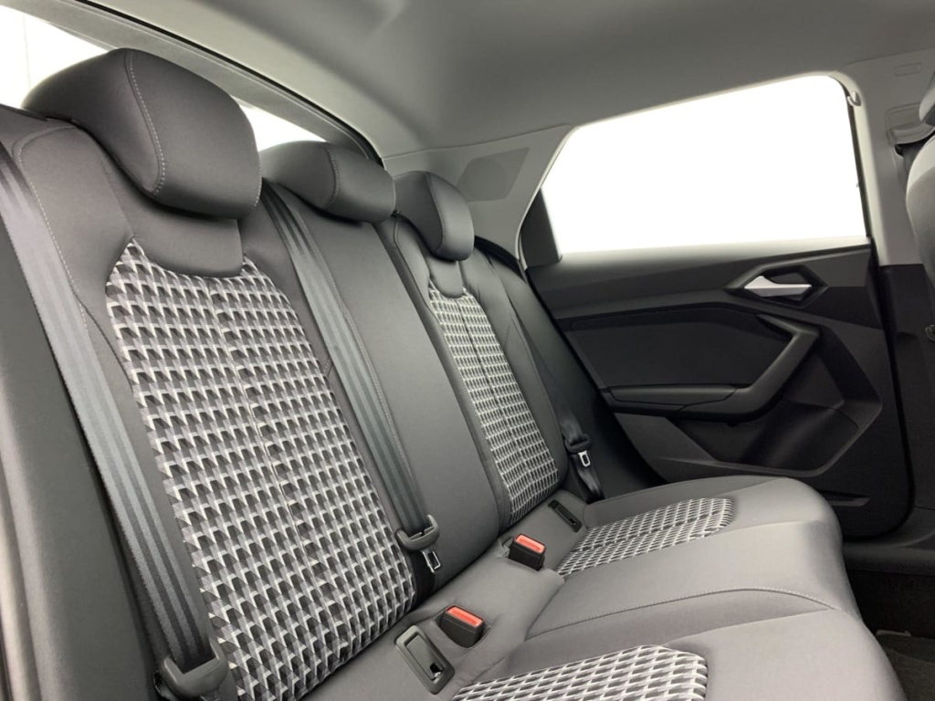 AUDI A1 SPORTBACK 30 TFSI 116 CH S TRONIC 7 ADVANCED - ref: 1-316631 - Photo 8
