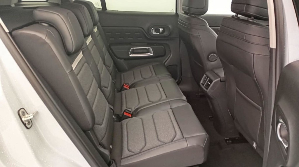 CITROEN C5 Aircross Hybride 136 e-DCS6 Plus - ref: 1-316698 - Photo 8