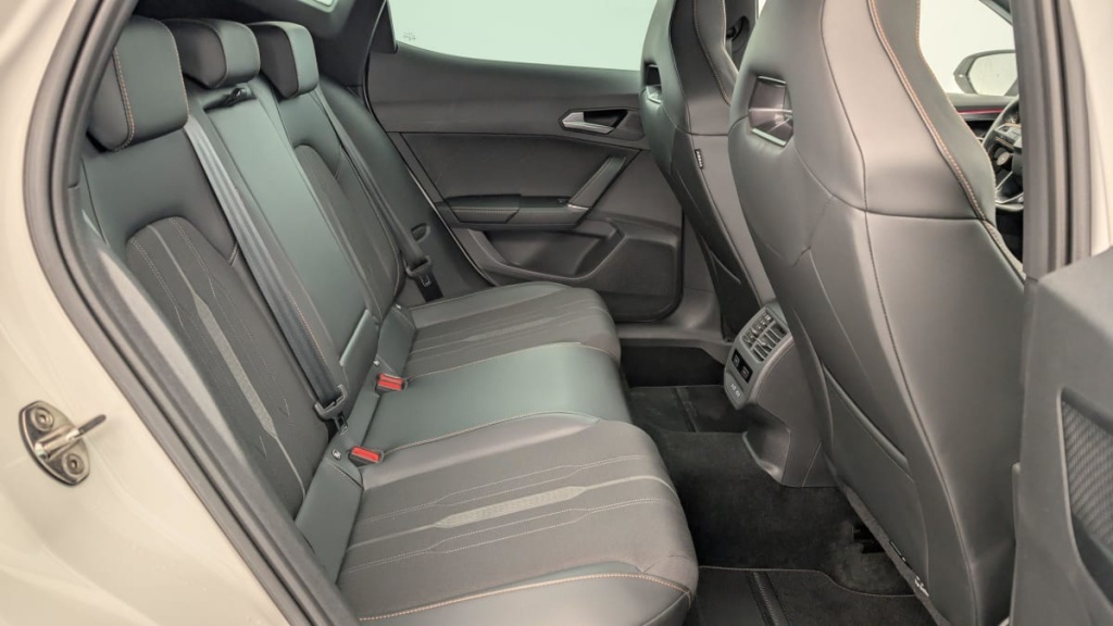 CUPRA FORMENTOR 1.4 E-HYBRID 245 CH DSG6 VZ - ref: 1-317706 - Photo 8