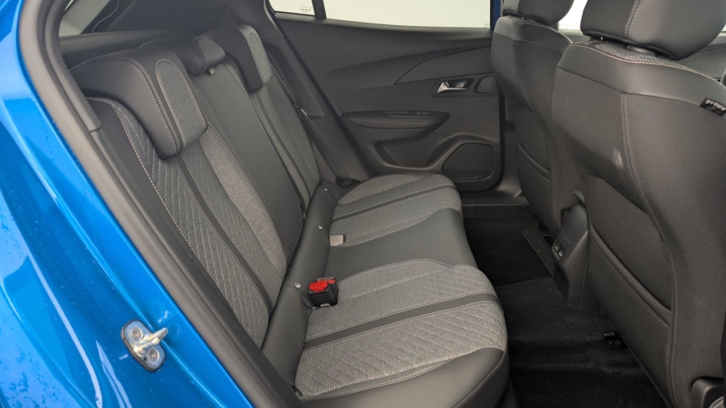 PEUGEOT 2008 PureTech 100 S S BVM6 Allure - ref: 1-317773 - Photo 10