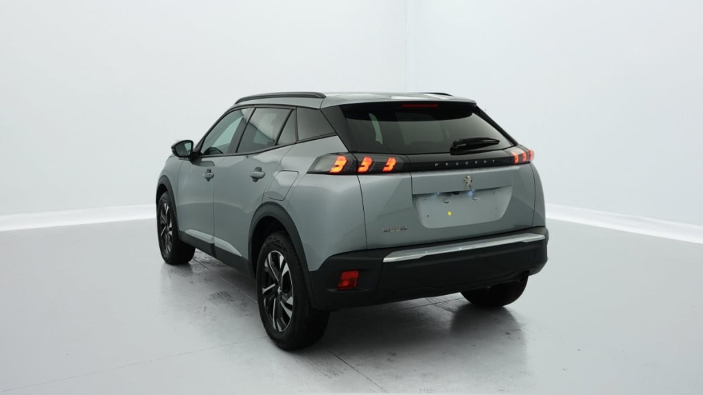 PEUGEOT 2008 PureTech 100 S S BVM6 Allure Pack - ref: 1-317868 - Photo 4