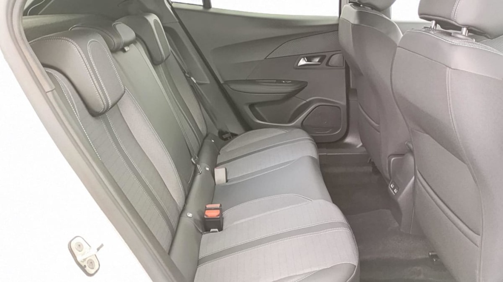 PEUGEOT 2008 PureTech 100 S S BVM6 Allure Pack - ref: 1-317957 - Photo 8