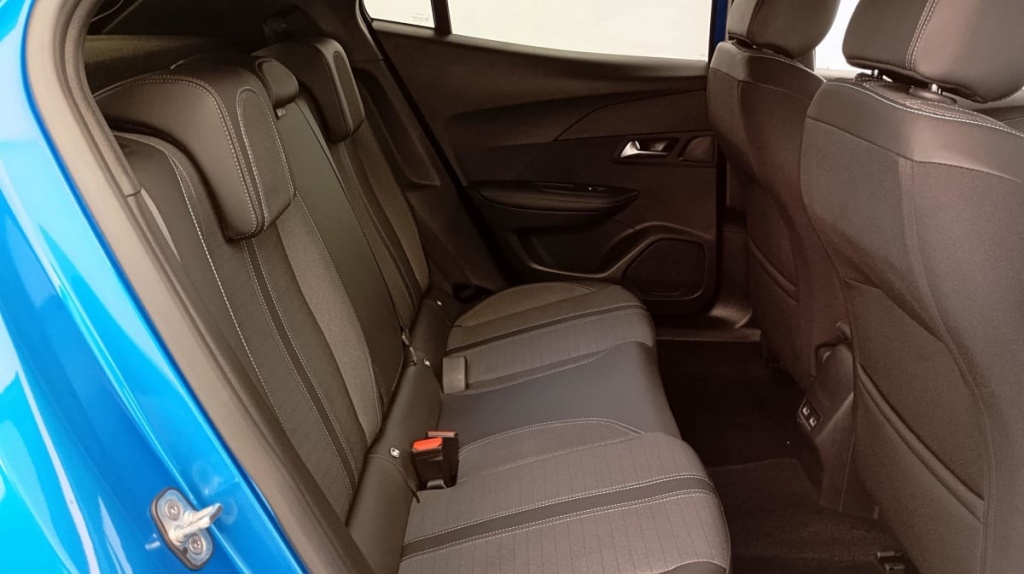 PEUGEOT 2008 PureTech 100 S S BVM6 Allure Pack - ref: 1-317959 - Photo 8