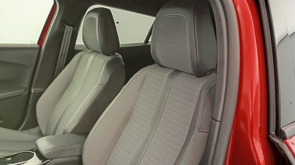 PEUGEOT 2008 PureTech 100 S S BVM6 Allure Pack - ref: 1-317960 - Photo 14