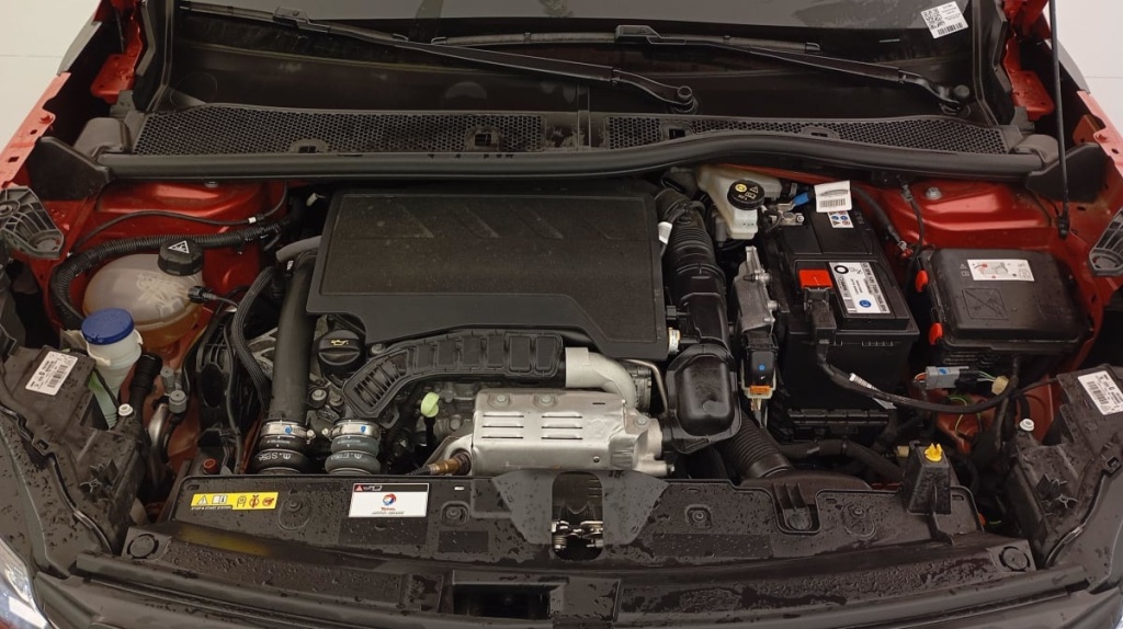 PEUGEOT 2008 PureTech 100 S S BVM6 Allure Pack - ref: 1-317960 - Photo 18