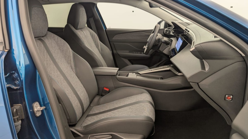 PEUGEOT 408 PureTech 130 ch S S EAT8 Allure - ref: 1-318078 - Photo 9