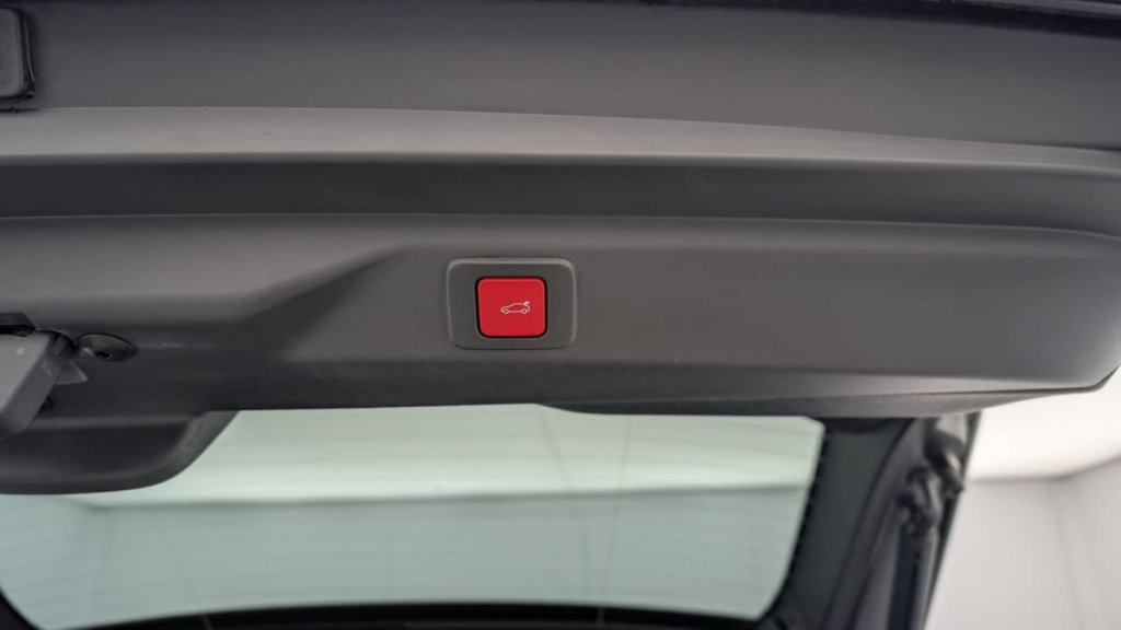 PEUGEOT 3008 Hybrid 145 e-DCS6 GT - ref: 1-320067 - Photo 20