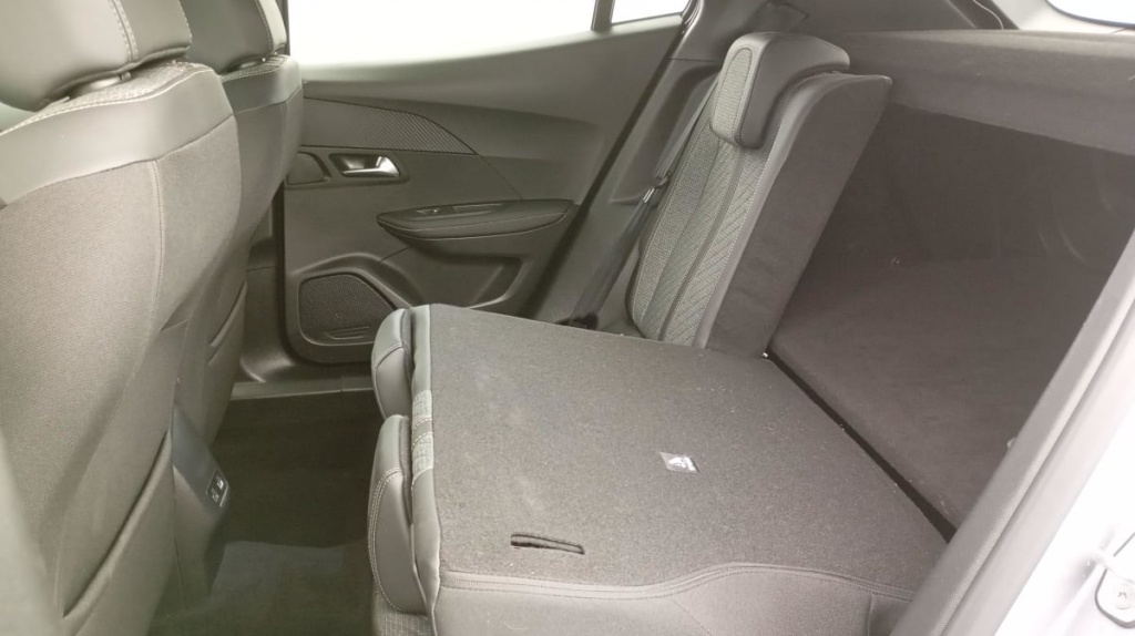 PEUGEOT 2008 PureTech 100 S S BVM6 Allure - ref: 1-320349 - Photo 10