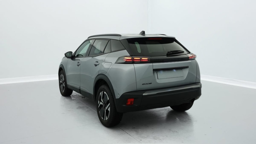 PEUGEOT 2008 PureTech 100 S S BVM6 Allure - ref: 1-320349 - Photo 4