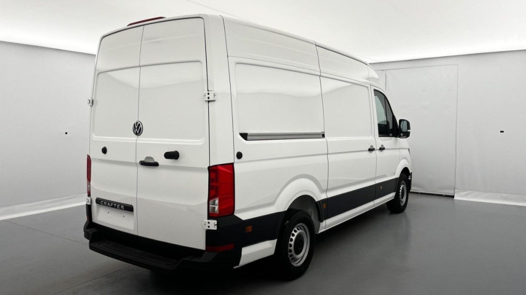 VOLKSWAGEN Crafter 35 L3H2 2.0 TDI 140 CH BUSINESS - ref: 1-320805 - Photo 4