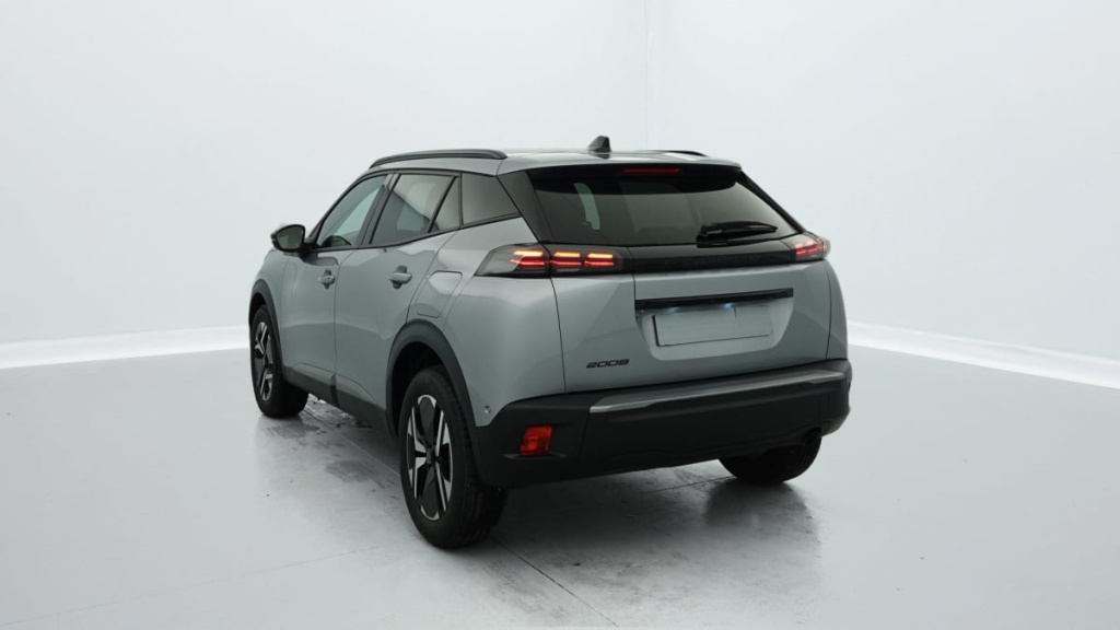PEUGEOT 2008 PureTech 100 S S BVM6 Allure - ref: 1-320986 - Photo 4