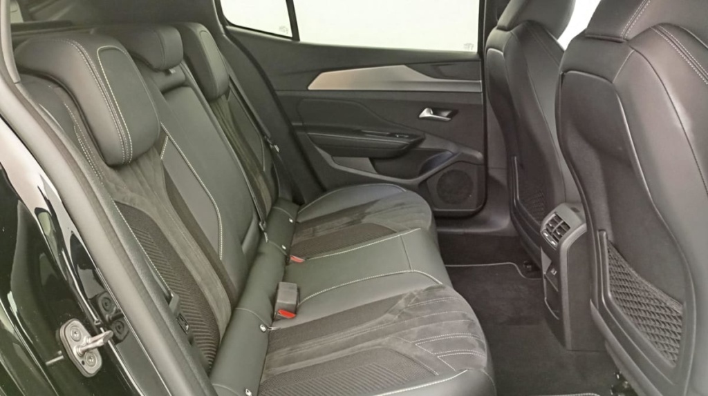 PEUGEOT 408 PureTech 130 ch S S EAT8 GT - ref: 1-321536 - Photo 8