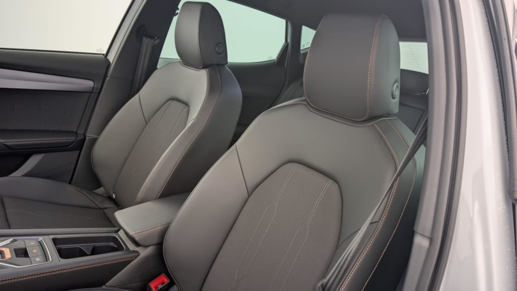 CUPRA FORMENTOR NOUVEAU 1.5 ETSI HYBRID 150 CH DSG7 V - ref: 1-324213 - Photo 14