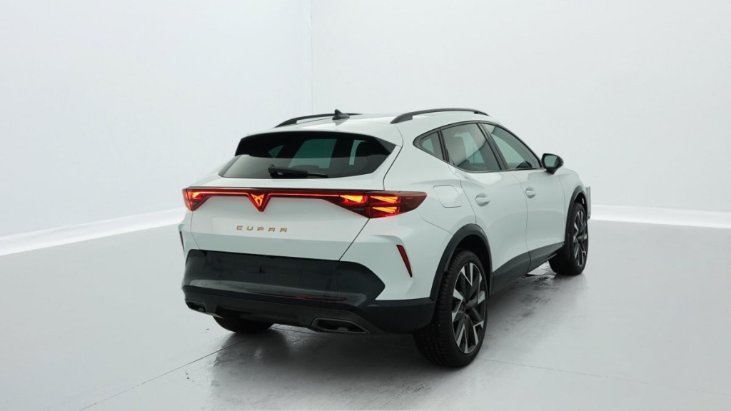 CUPRA FORMENTOR NOUVEAU 1.5 ETSI HYBRID 150 CH DSG7 V - ref: 1-324213 - Photo 6