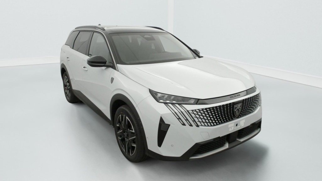 PEUGEOT 5008 Hybrid 145 e-DCS6 GT - ref: 1-324884 - Photo 1
