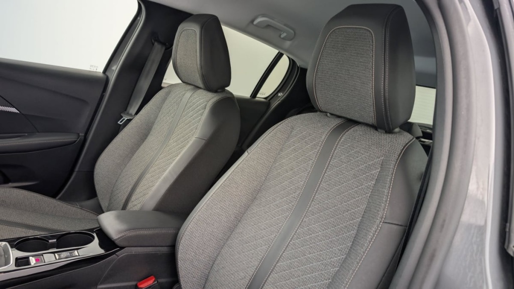 PEUGEOT 208 PureTech 100 S S BVM6 Allure - ref: 1-327652 - Photo 16