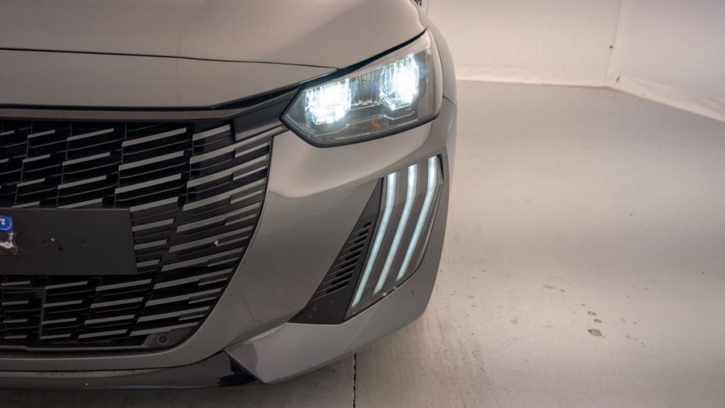 PEUGEOT 208 PureTech 100 S S BVM6 Allure - ref: 1-327652 - Photo 20