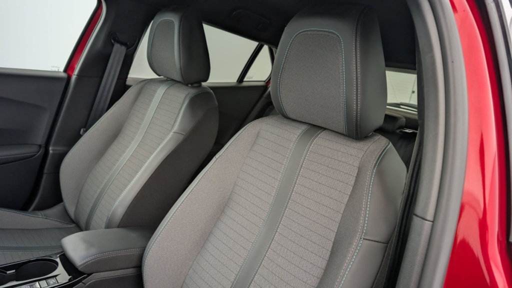 PEUGEOT 2008 ELECTRIQUE 136 CH ALLURE PACK - ref: 1-327972 - Photo 13