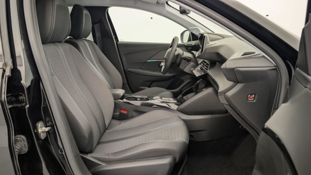PEUGEOT 208 ELECTRIQUE 50 KWH 136CH ALLURE - ref: 1-328798 - Photo 9