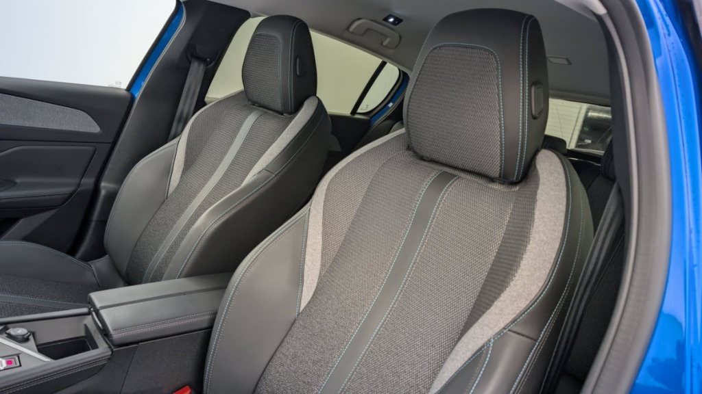 PEUGEOT 308 PureTech 130ch S S BVM6 Allure Pack - ref: 1-329529 - Photo 14