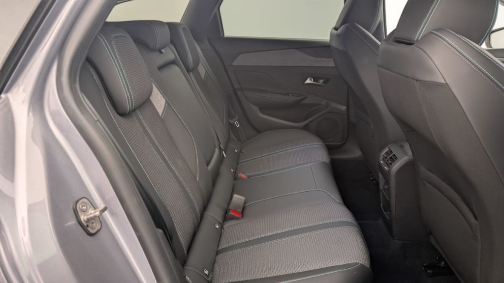 PEUGEOT 308 SW PureTech 130ch S S BVM6 Allure - ref: 1-329796 - Photo 8