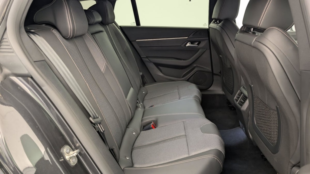 PEUGEOT 508 SW PureTech 130 ch S S EAT8 Allure Pack - ref: 1-330031 - Photo 10