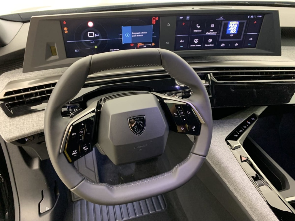 PEUGEOT 3008 Hybrid 145 e-DCS6 Allure - ref: 1-330147 - Photo 19
