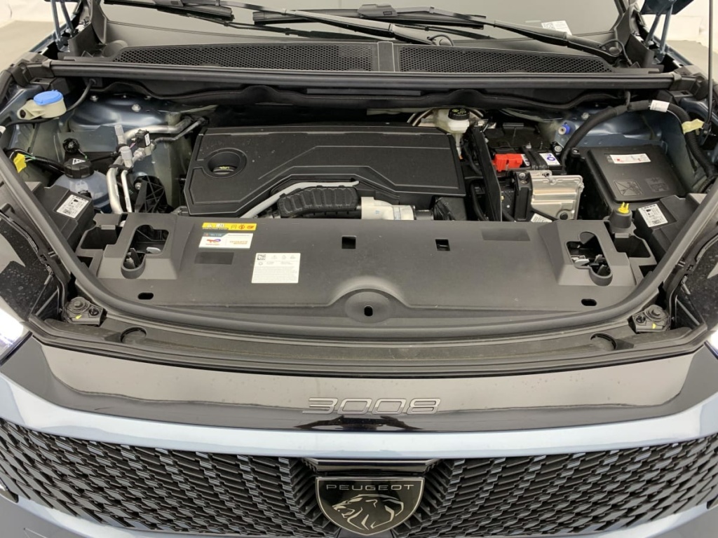 PEUGEOT 3008 Hybrid 145 e-DCS6 GT - ref: 1-330261 - Photo 17