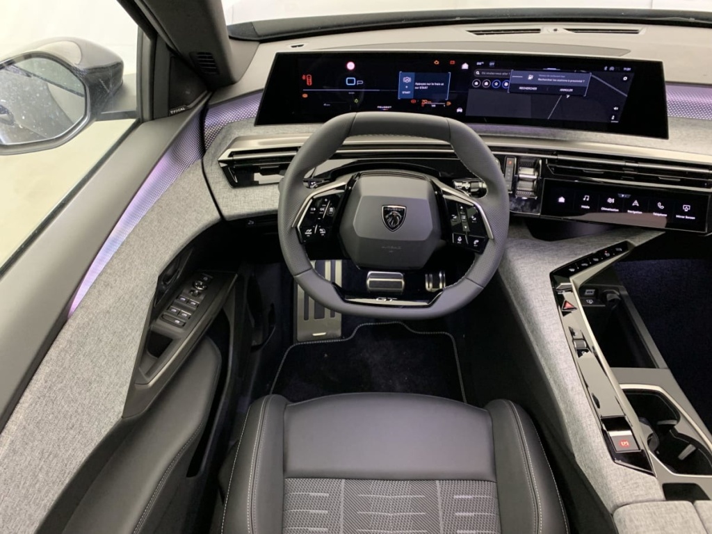 PEUGEOT 3008 Hybrid 145 e-DCS6 GT - ref: 1-330280 - Photo 13