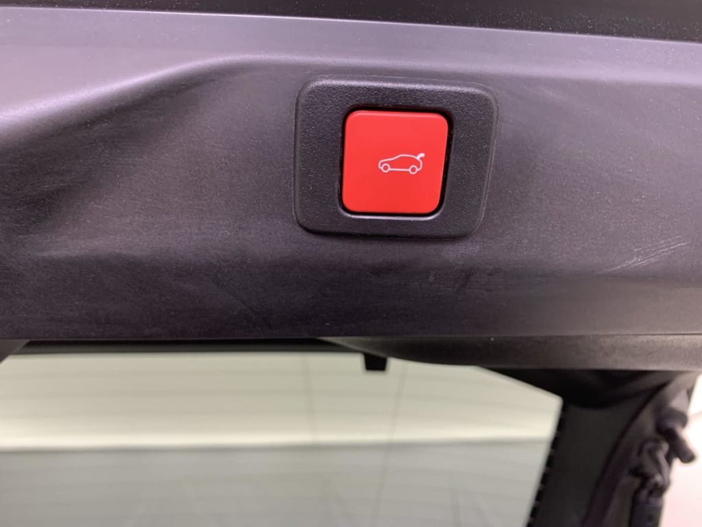 PEUGEOT 3008 Hybrid 145 e-DCS6 GT - ref: 1-330280 - Photo 18