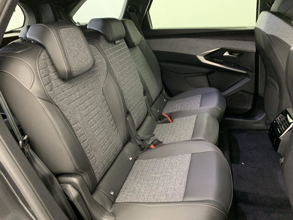PEUGEOT 5008 Hybrid 145 e-DCS6 Allure - ref: 1-330347 - Photo 10