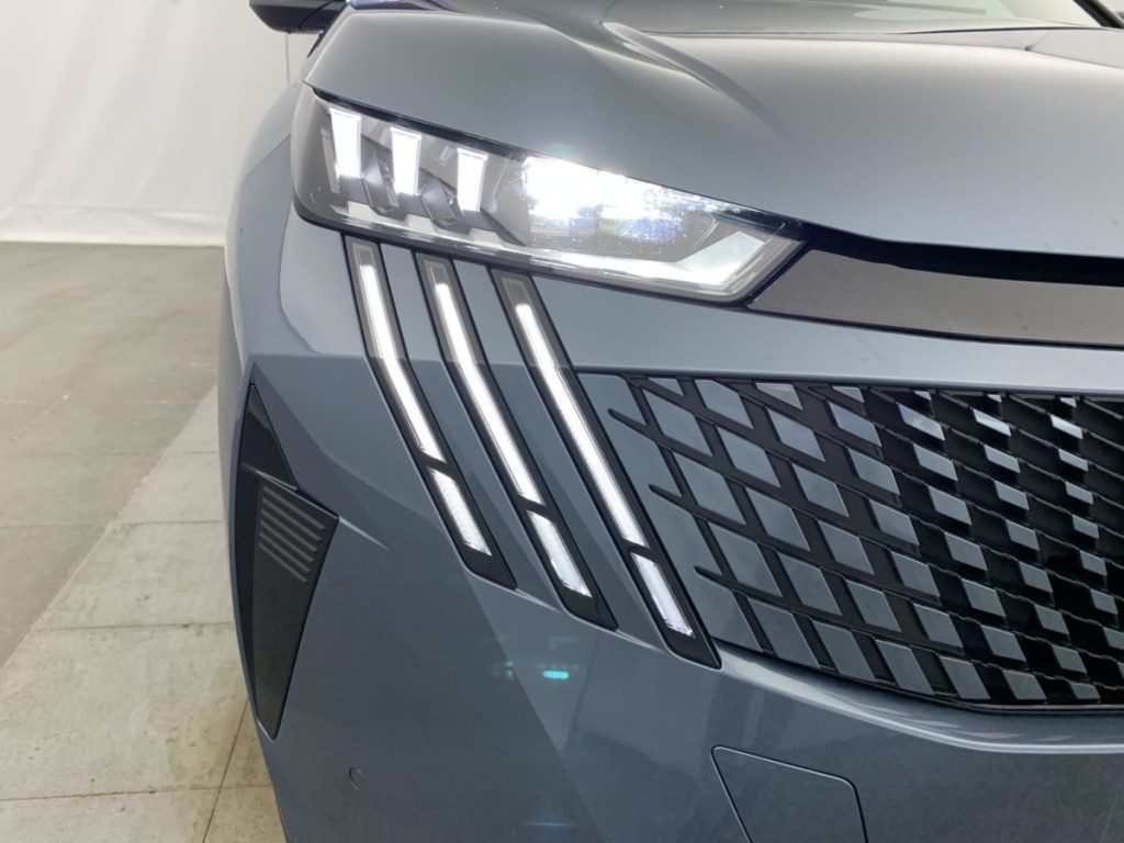 PEUGEOT 5008 Hybrid 145 e-DCS6 GT - ref: 1-330402 - Photo 15