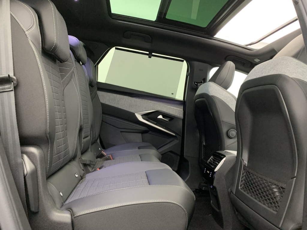 PEUGEOT 5008 Hybrid 145 e-DCS6 GT - ref: 1-330420 - Photo 10