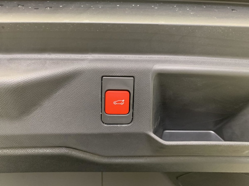 PEUGEOT 5008 Hybrid 145 e-DCS6 GT - ref: 1-330420 - Photo 20