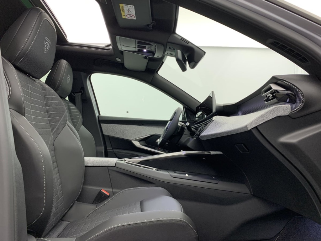 PEUGEOT 5008 Hybrid 145 e-DCS6 GT - ref: 1-330426 - Photo 9