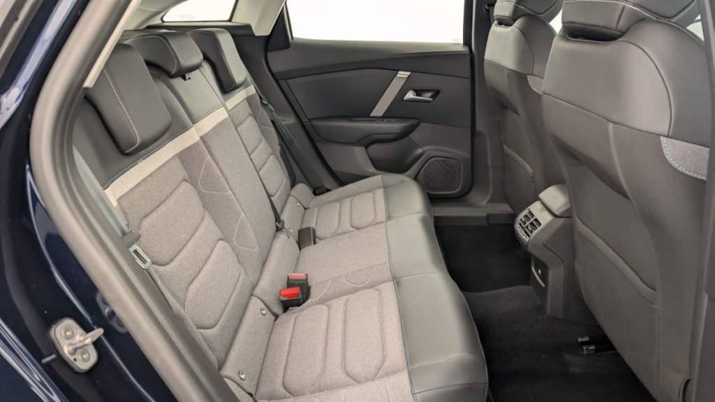 CITROEN C4 PureTech 130 BVM6 Plus - ref: 1-331005 - Photo 10