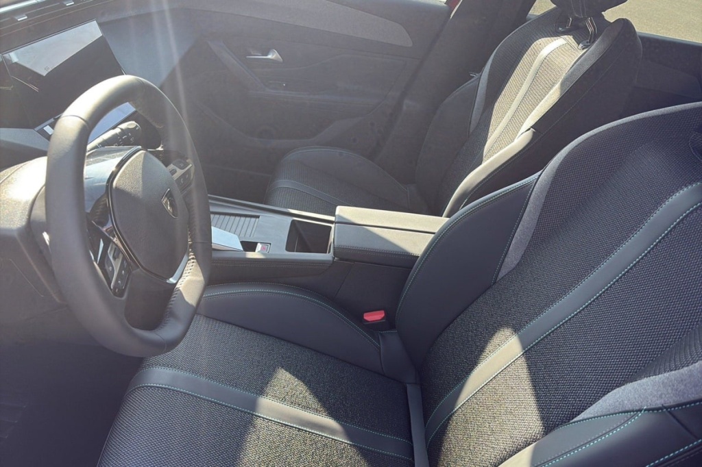 PEUGEOT 308 PureTech 130ch S S EAT8 Allure - ref: 1-331071 - Photo 6