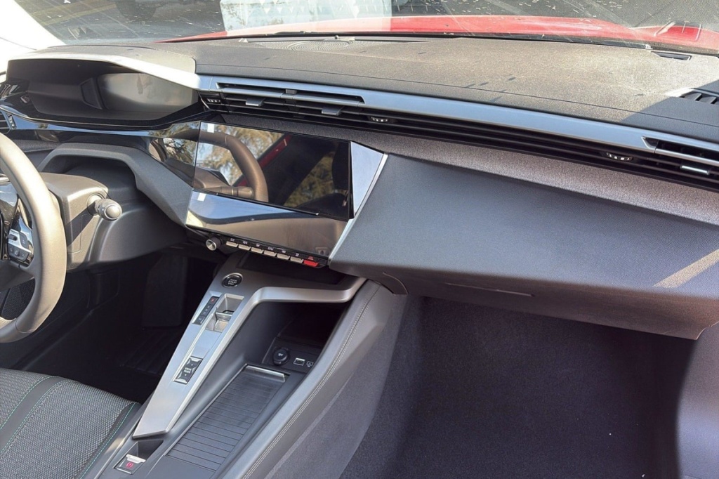 PEUGEOT 308 PureTech 130ch S S EAT8 Allure - ref: 1-331071 - Photo 8