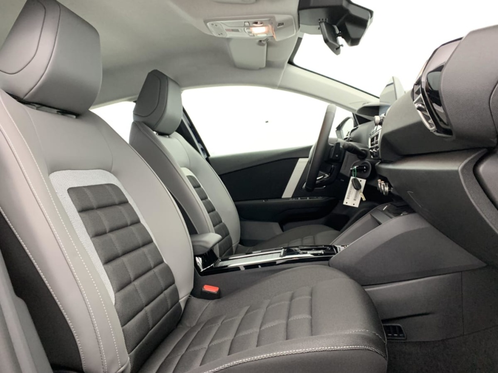 CITROEN C4 NOUVELLE HYBRIDE 136 E-DCS6 PLUS - ref: 1-331798 - Photo 7