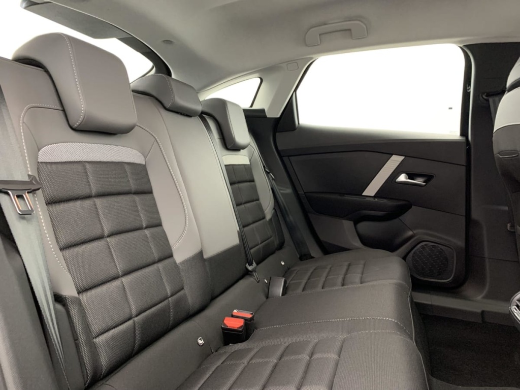 CITROEN C4 NOUVELLE HYBRIDE 136 E-DCS6 PLUS - ref: 1-331798 - Photo 8