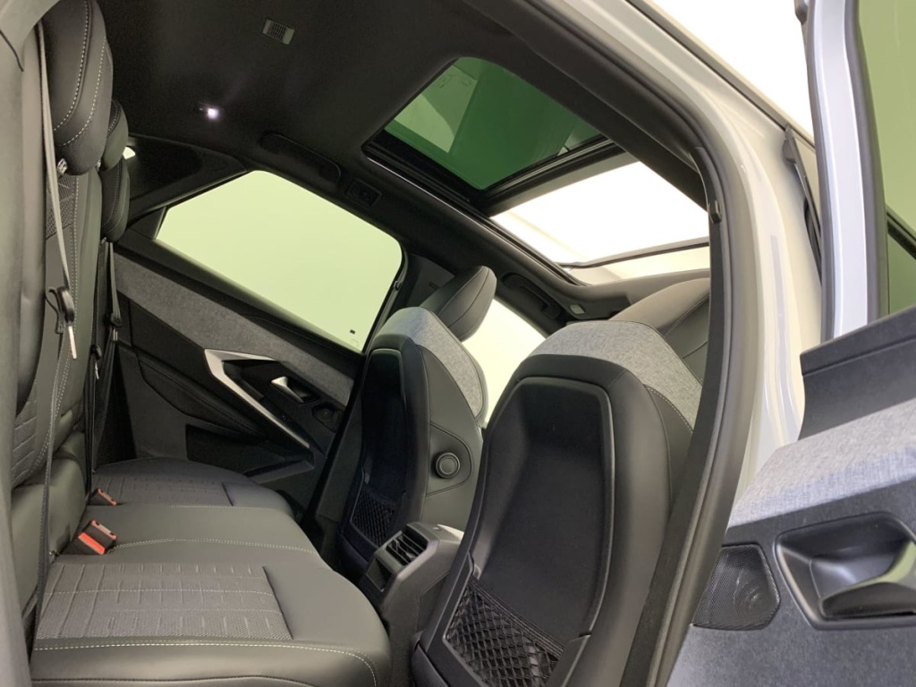 PEUGEOT 3008 Hybrid 145 e-DCS6 GT - ref: 1-333092 - Photo 10