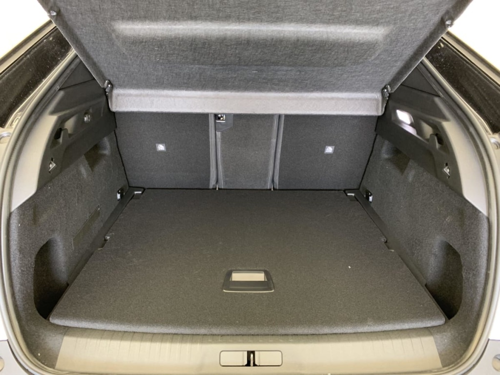 PEUGEOT 3008 Hybrid 145 e-DCS6 GT - ref: 1-333092 - Photo 11
