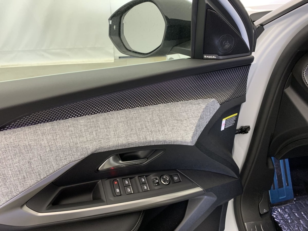 PEUGEOT 3008 Hybrid 145 e-DCS6 GT - ref: 1-333092 - Photo 18