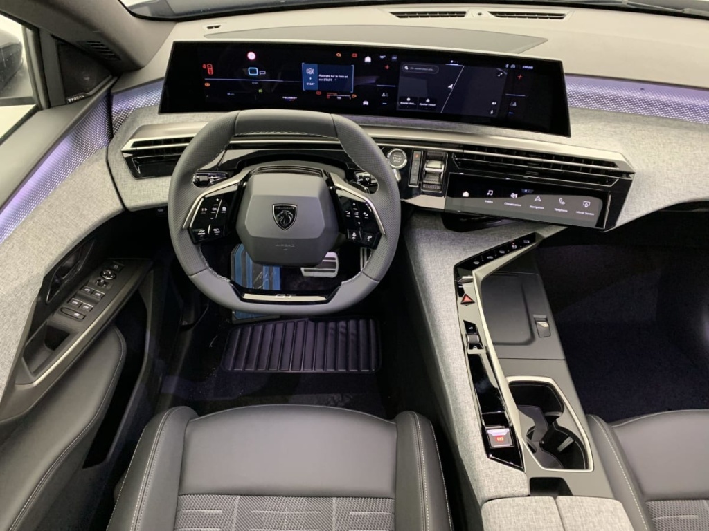 PEUGEOT 3008 Hybrid 145 e-DCS6 GT - ref: 1-333232 - Photo 11